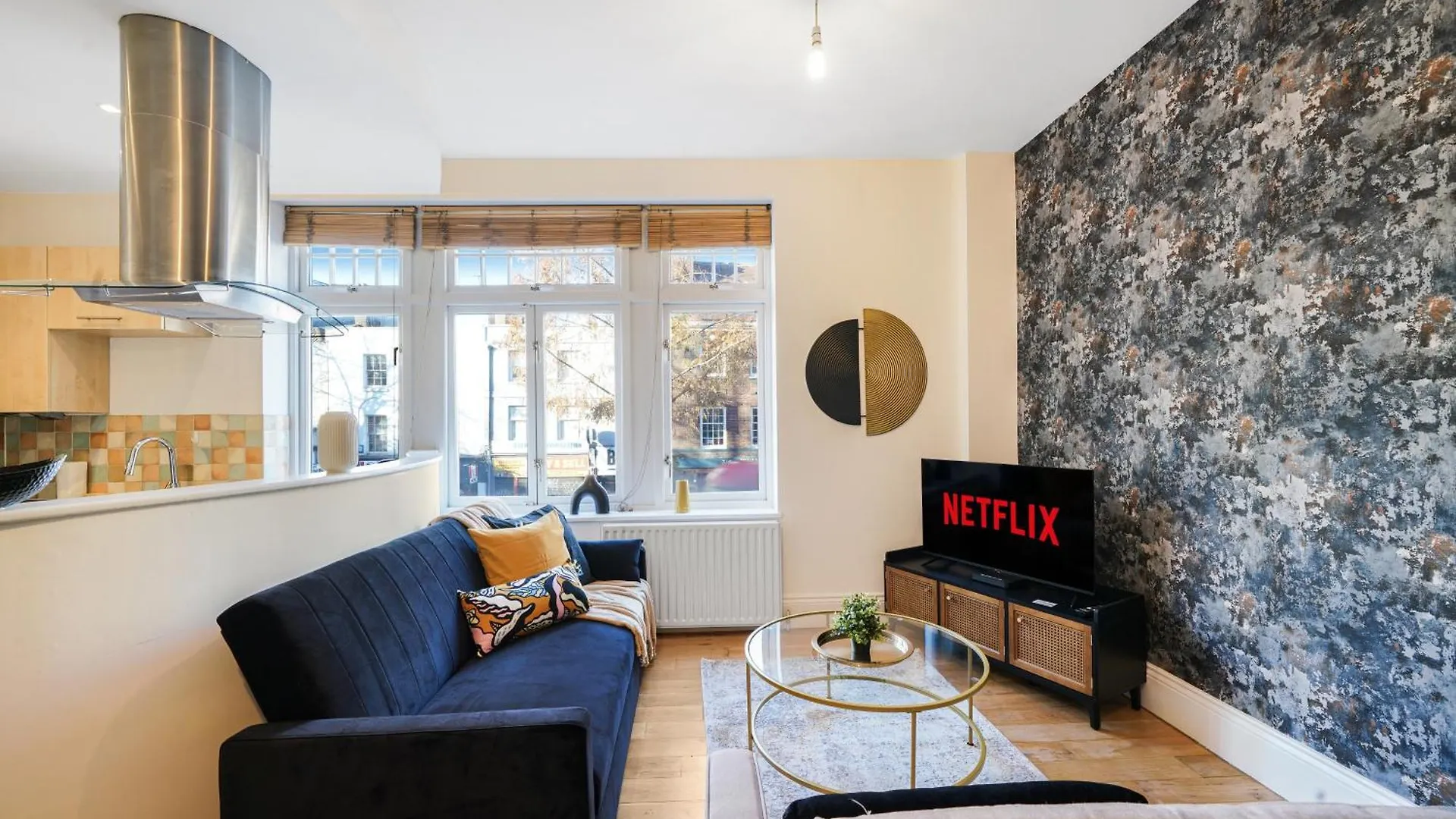 Boutique Central Hackney Abode - Balcony - Sleeps 6 London